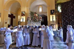 La Borriquita , Después de 22 años vuelve a salir desde el interior de la Iglesia de la Encarnación.