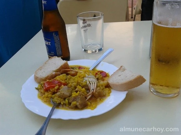 Tapa del Bar Salon en la Avenida Costa del Sol