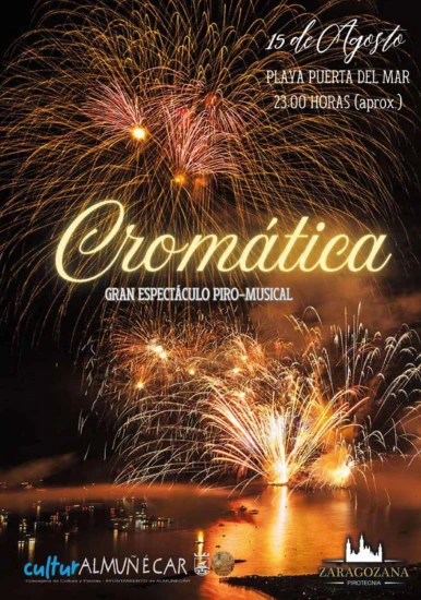 Espectáculo de fuegos artificiales piromusicales durante las fiestas de Almuñécar 2025