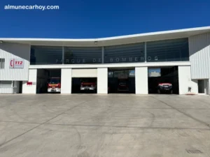 Vista frontal del Parque de Bomberos de Almuñécar