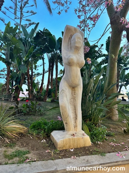 Esculturas Sirias en marmol blanco de macael del Paseo del Altillo de Almuñécar