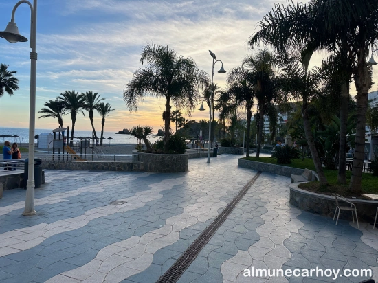 Paseo de la Zona de ocio del Paseo del Atillo de Almuñécar