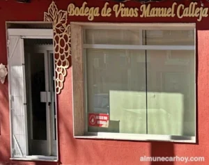 Bodega de Vinos Manuel Callejas en Almuñécar, ubicada en la Avenida de Cala