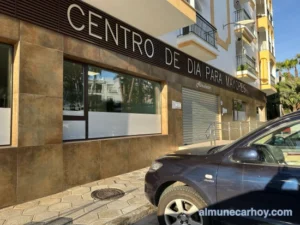 Centro Día para Mayores en Almuñécar, actividades y atención especializada.